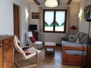 Chalet cosy pour 2-3 pers. avec jardin au cœur du village, à 5 min du ski et proche des commerces - FR-1-342-274